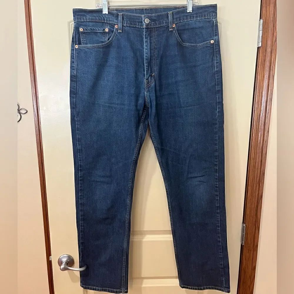 LEVI’S 505 Jeans Dark Wash Men's Size 38x32 Regular Fit Straight Leg